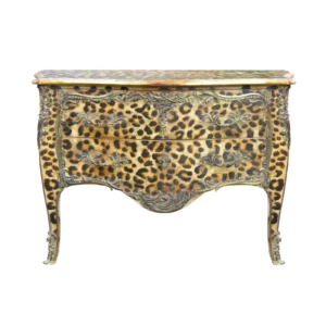 Louis XV chest of drawers<br>Ref. 573