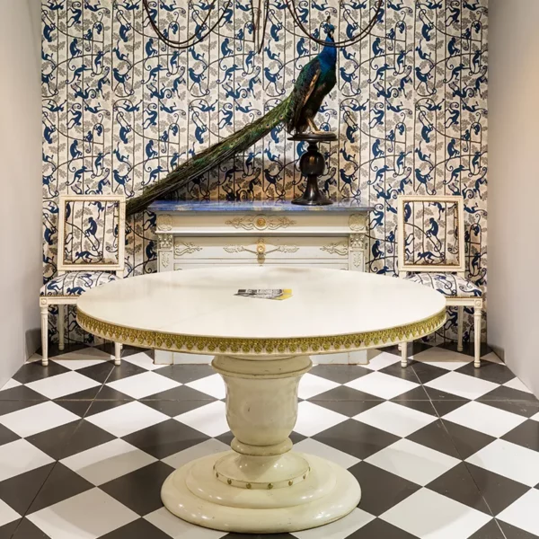 Table ronde XIXème à pied central <br />
 Réf. 721