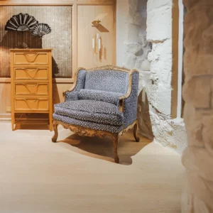 Bergère à oreilles Régence <br /> Réf. 141