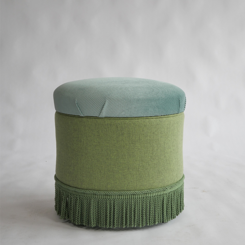 Moissonnier-poufs-140ans-02